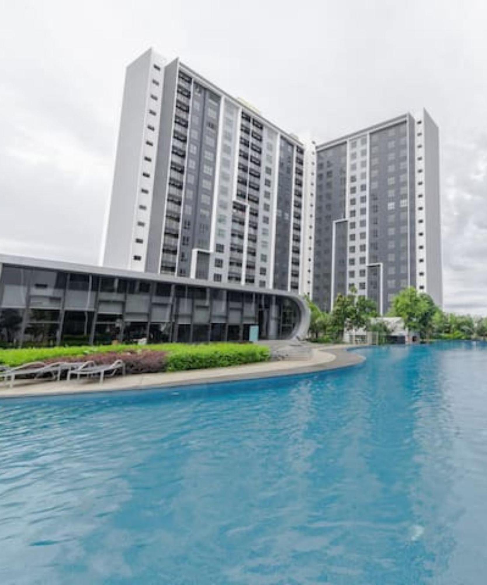 3 Splashmania Maya Bay Gamuda Cove Near Klia Apartment Banting (Selangor)