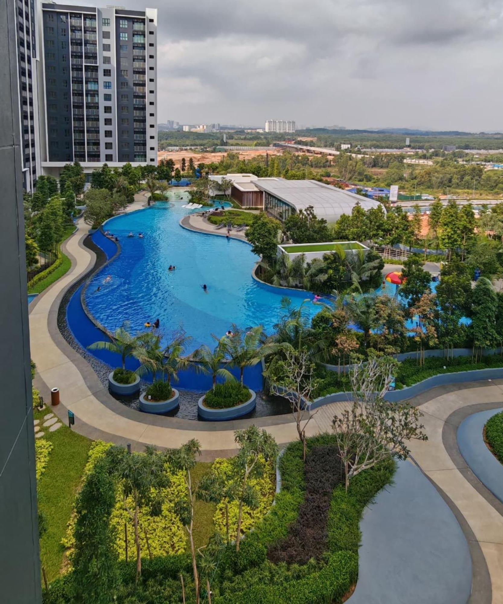 3 Splashmania Maya Bay Gamuda Cove Near Klia Apartment *